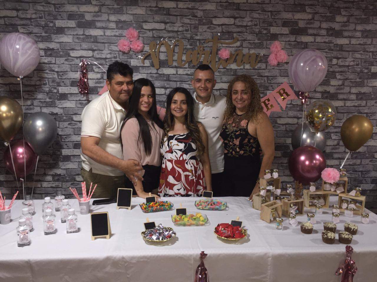 Marceliano Solano, Alejandra Solano, los futuros padres y Cielo Trujillo.